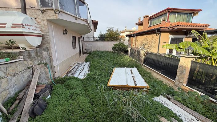 Image No.5-Maison / Villa de 4 chambres à vendre à Izmir