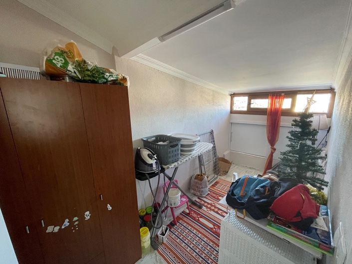 Image No.20-3 Bed Apartment for sale