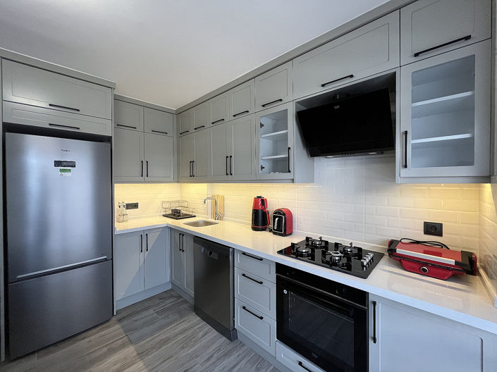 Image No.12-3 Bed Apartment for sale