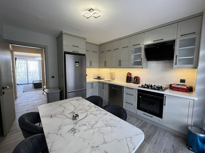 Image No.14-3 Bed Apartment for sale