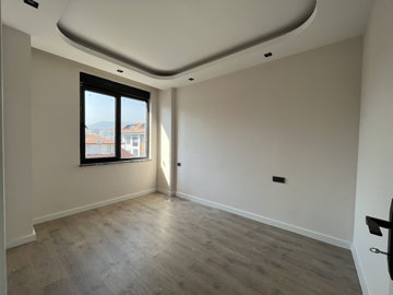 Interior 5