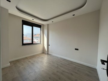 Interior 5
