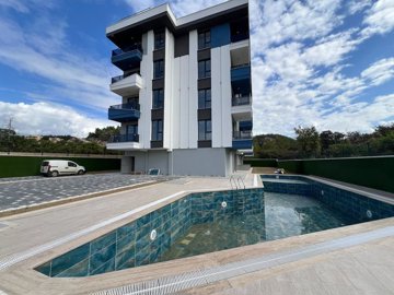 Exterior 1