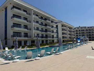 Exterior 8