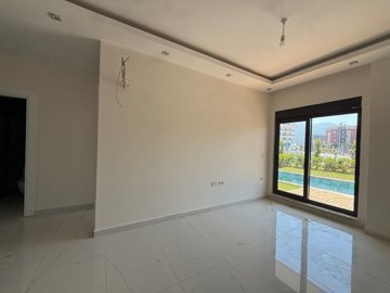 Interior 2