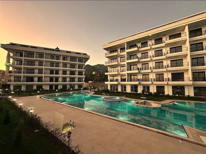 Image No.34-5 Bed Apartment for sale