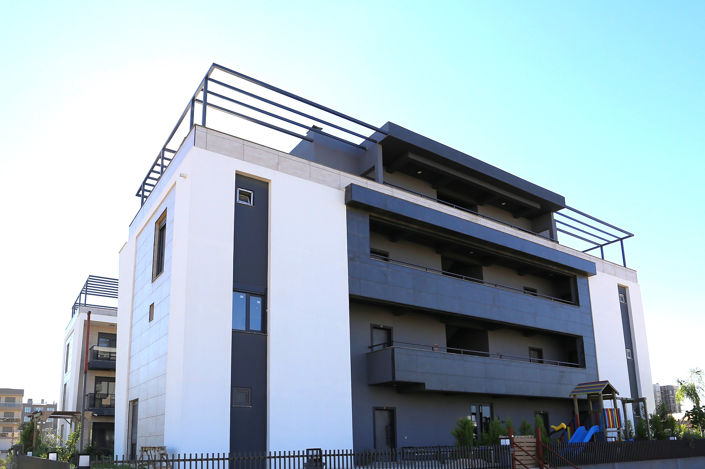 Image No.9-12 Bed House/Villa for sale