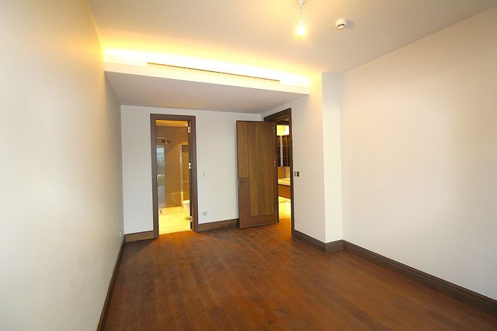 Image No.25-4 Bed Apartment for sale