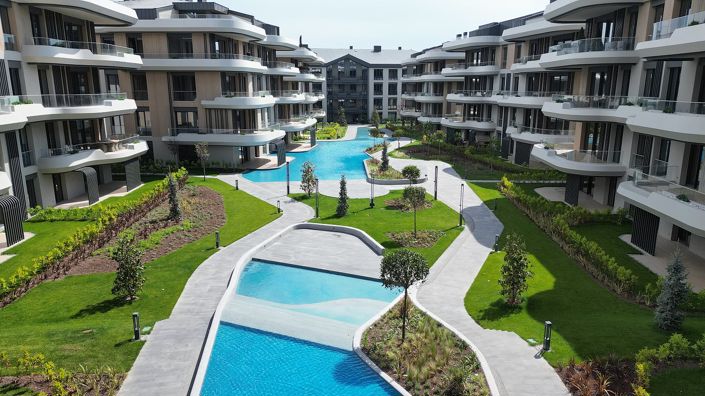 Image No.3-7 Bed Apartment for sale