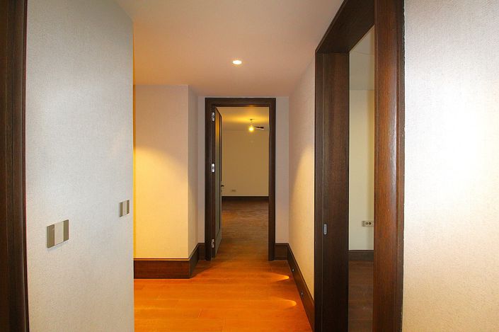 Image No.37-7 Bed Apartment for sale