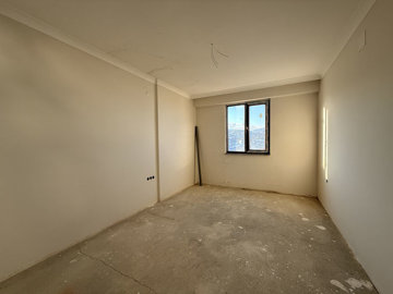 Interior 6