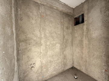 Interior 9