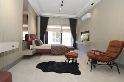 Interior 2