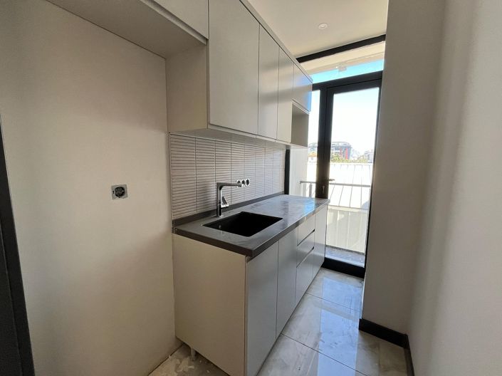 Image No.19-Commercial de 2 chambres à vendre à Küçükhasbahçe