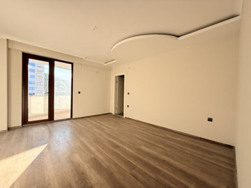 Interior 4