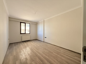 Interior 5
