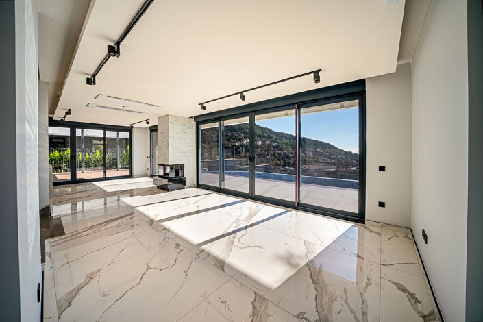 Image No.14-5 Bed House/Villa for sale