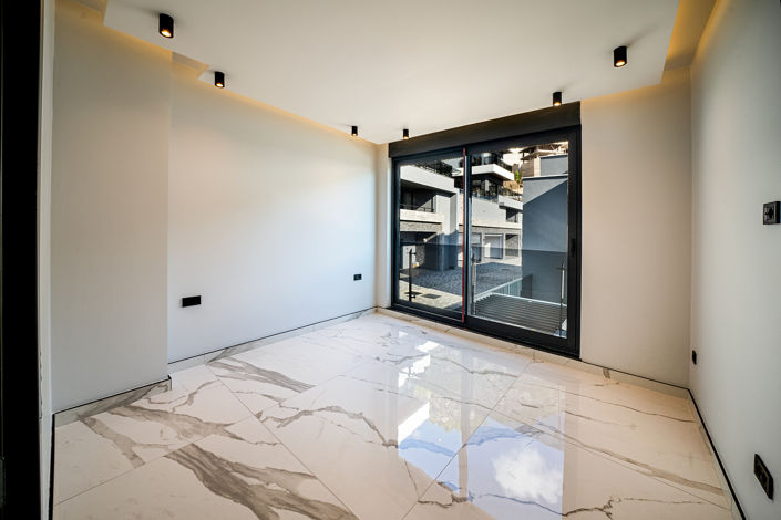 Image No.18-5 Bed House/Villa for sale