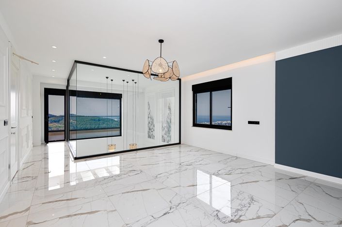 Image No.32-4 Bed House/Villa for sale