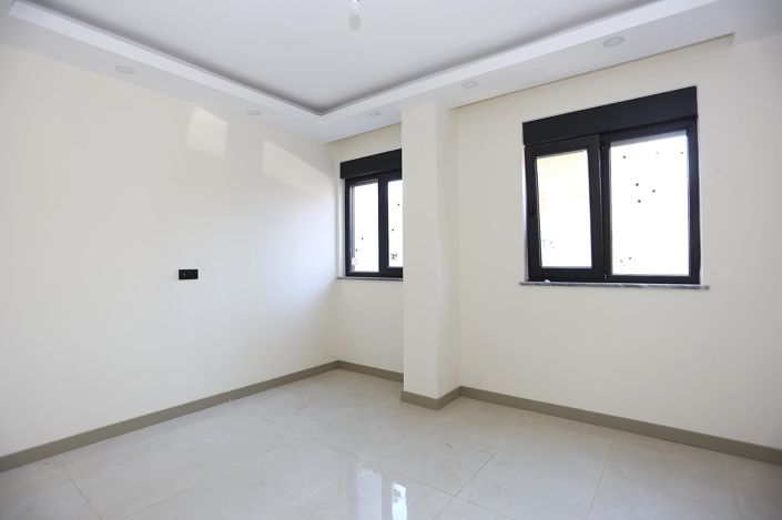 Image No.31-5 Bed Apartment for sale