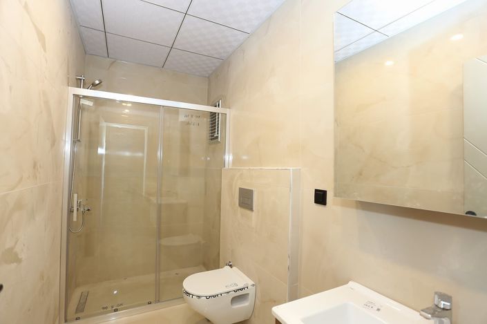 Image No.35-5 Bed Apartment for sale