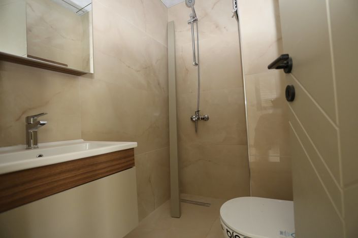 Image No.49-5 Bed Apartment for sale