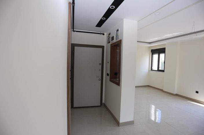 Image No.51-5 Bed Apartment for sale