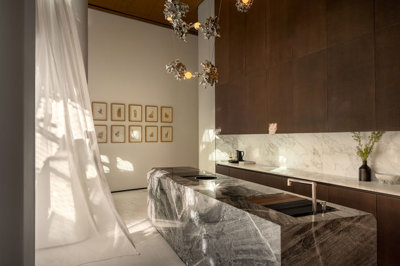 Interior 11
