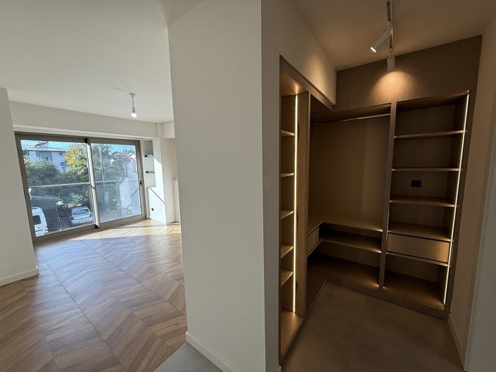 Image No.19-4 Bed House/Villa for sale