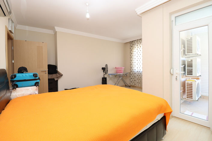 Image No.21-7 Bed Apartment for sale