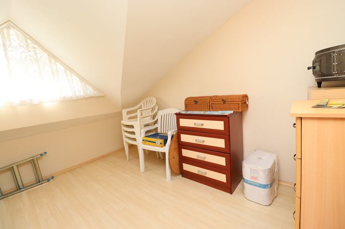 Image No.25-7 Bed Apartment for sale