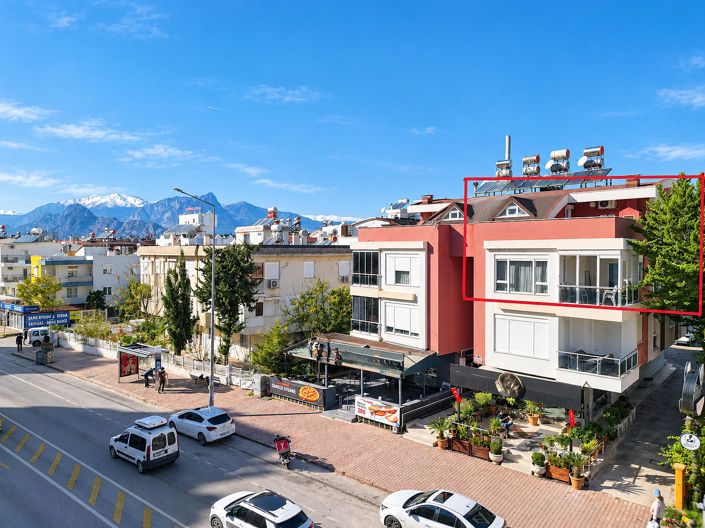 Image No.4-7 Bed Apartment for sale