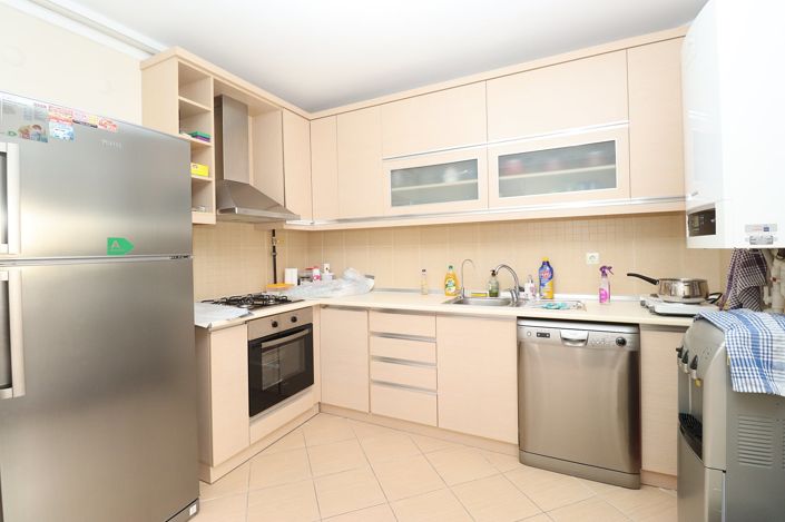 Image No.9-7 Bed Apartment for sale