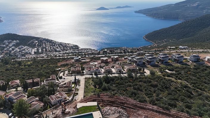 Image No.2-Maison / Villa de 2 chambres à vendre à Kalkan