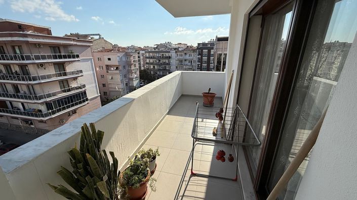 Image No.22-3 Bed Apartment for sale