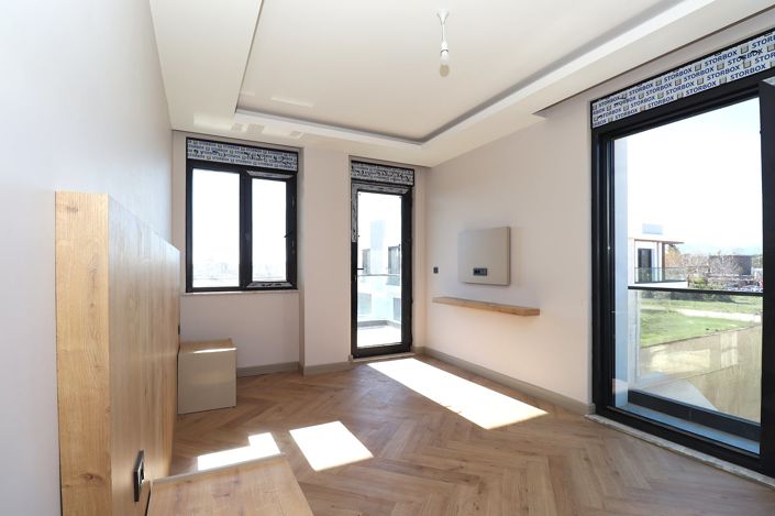 Image No.16-4 Bed House/Villa for sale