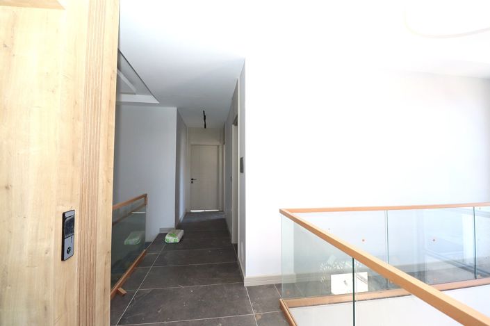 Image No.30-4 Bed House/Villa for sale