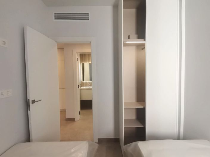 Image No.17-2 Bed Apartment for sale