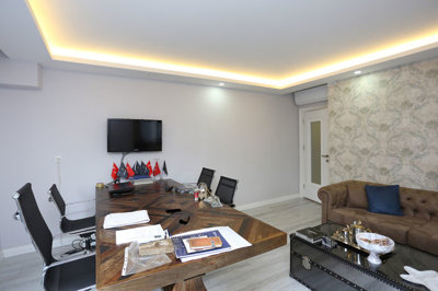 Interior 5