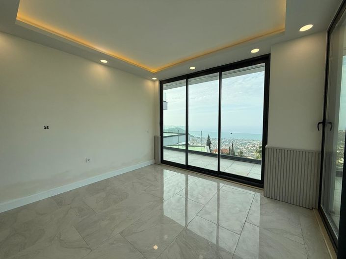 Image No.28-6 Bed House/Villa for sale