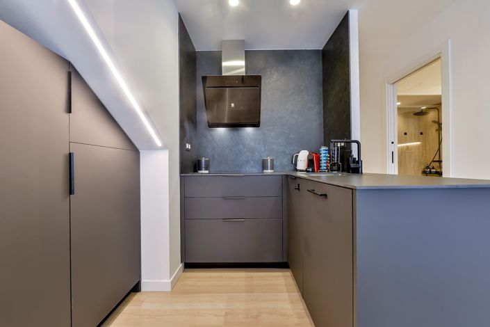 Image No.20-4 Bed Apartment for sale