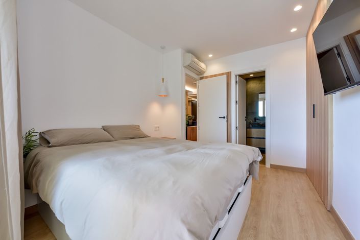 Image No.48-4 Bed Apartment for sale