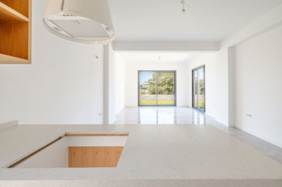 Interior 4