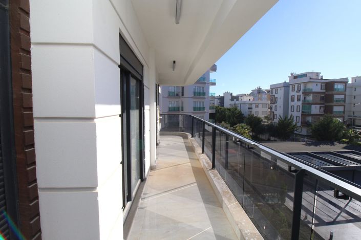 Image No.20-2 Bed Apartment for sale