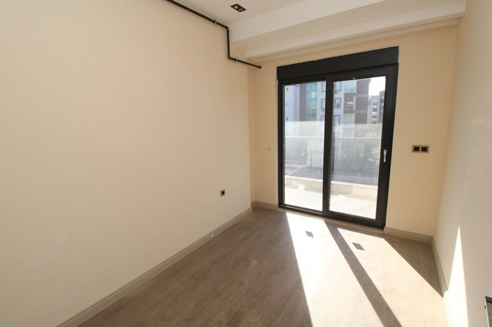 Image No.16-2 Bed Apartment for sale