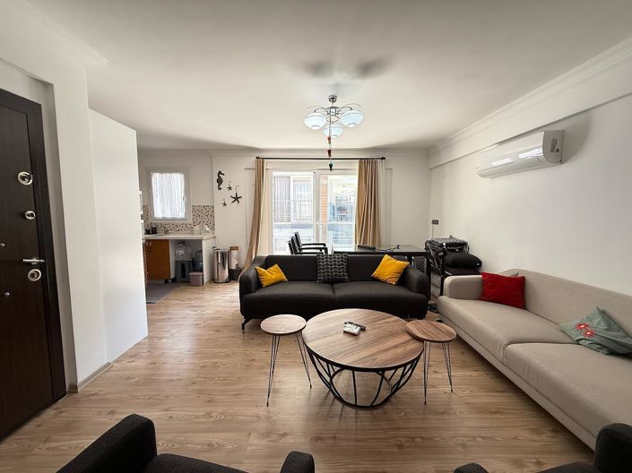 Image No.10-3 Bed Apartment for sale