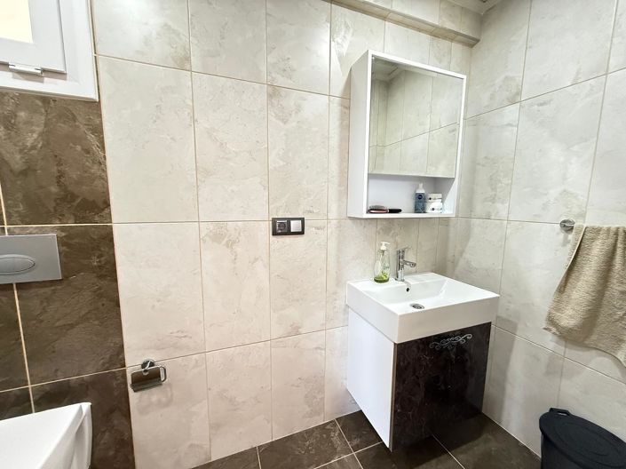 Image No.20-3 Bed Apartment for sale