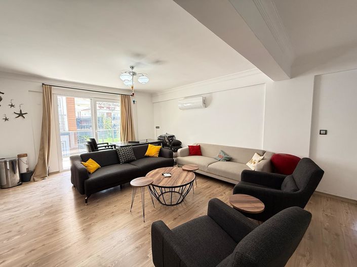 Image No.9-3 Bed Apartment for sale