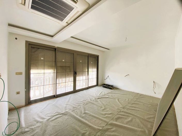 Image No.17-4 Bed House/Villa for sale