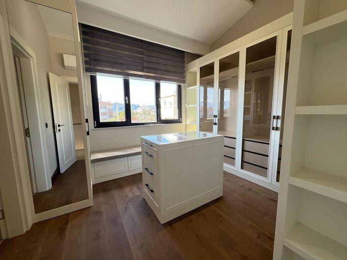 Image No.17-4 Bed House/Villa for sale